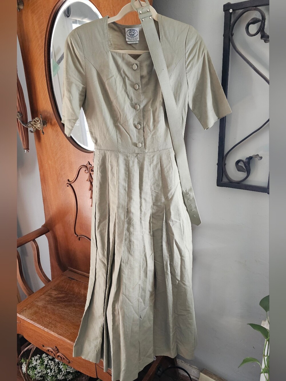 Vintage Laura Ashley Linen Cotton Maxi Dress Belted Sage Green USA 8